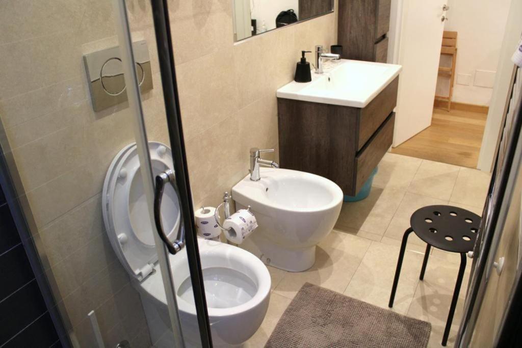 Ampola Home “Flamingo” ミラノ エクステリア 写真
