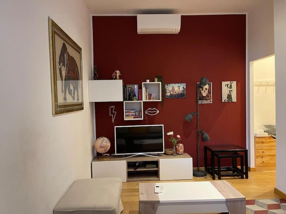Ampola Home “Flamingo” ミラノ エクステリア 写真