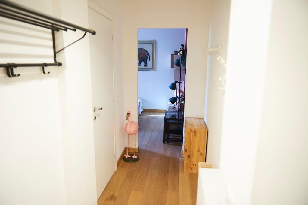 Ampola Home “Flamingo” ミラノ エクステリア 写真